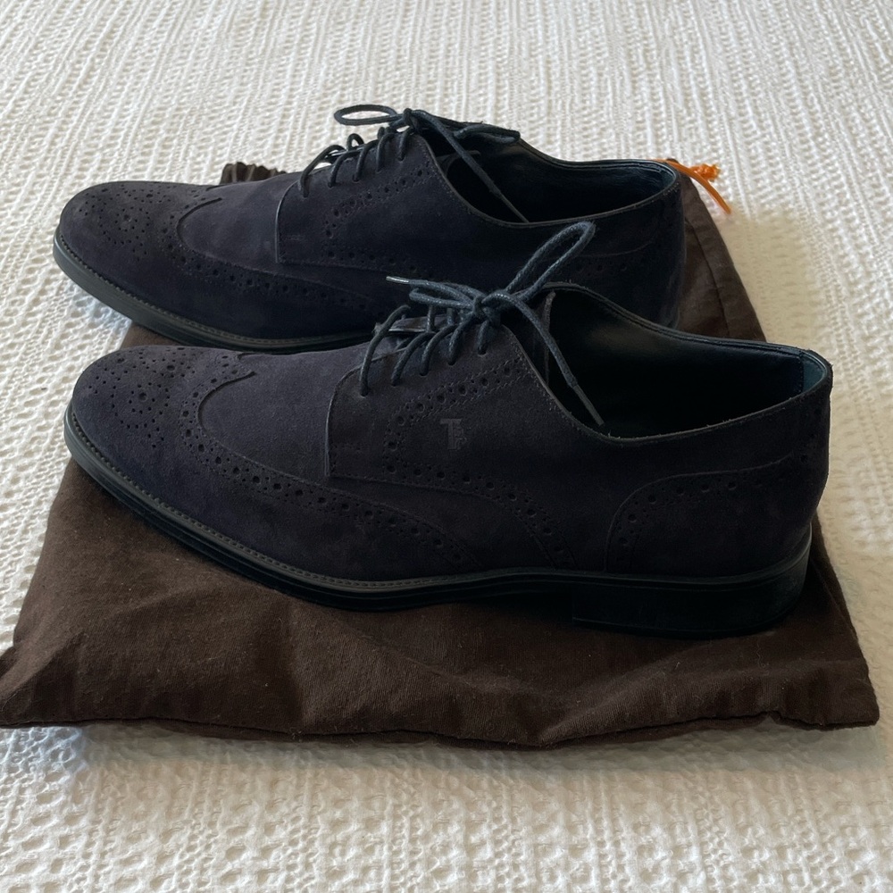 Tod’s Men’s Navy Blue Suede Wingtip Oxfords – UK 7 / EU 40.5 / US 8.5